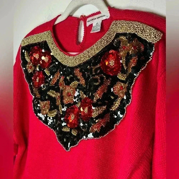 Vintage Victoria Harbour Holiday Sweater Red Gold Black Sequin Bead Size Medium - Picture 7 of 10